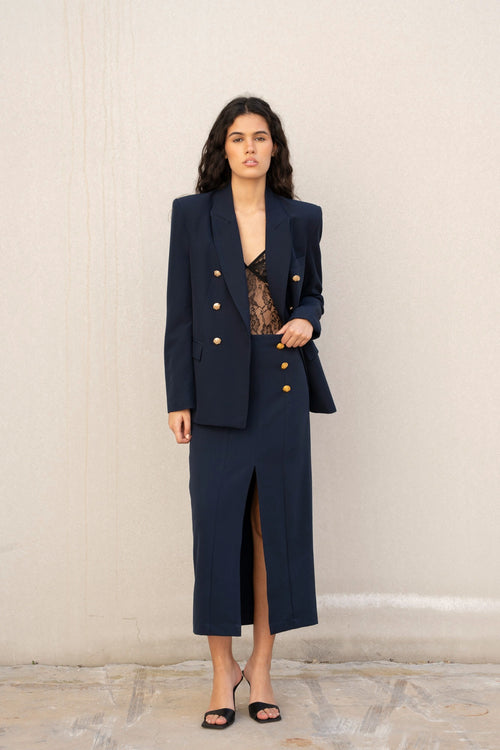 Blazer con bottoni dorati